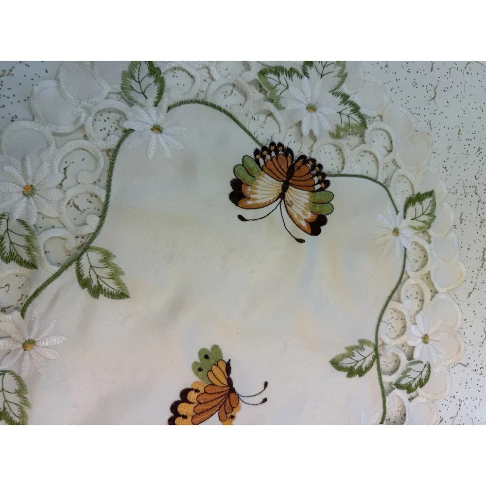 Vtg Embroidered White Table Runner Flowers Butterflies Orange Green‎